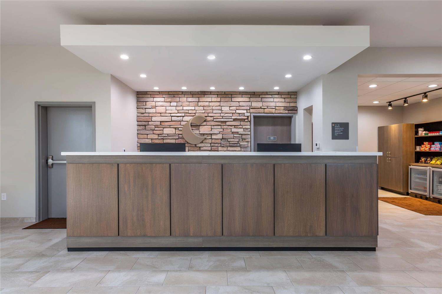 Comfort Suites Scottsdale Talking Stick Entertainment District 2/13