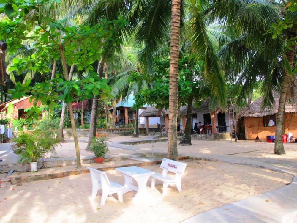 Nhat Lan Resort 30/42