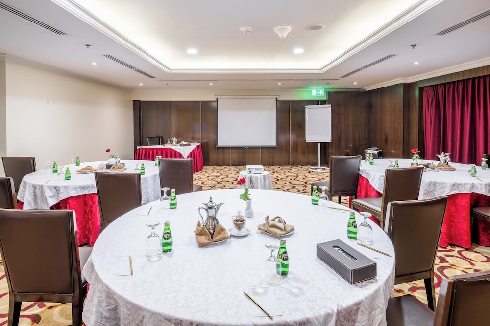شركة طيبة المدينة الفندقية(Millennium Taiba Hotel) 71/77