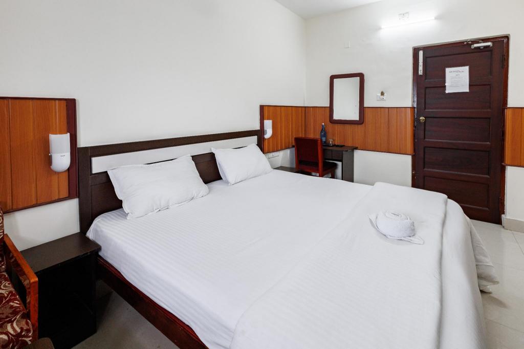 PAULSON PARK HOTEL 18/50