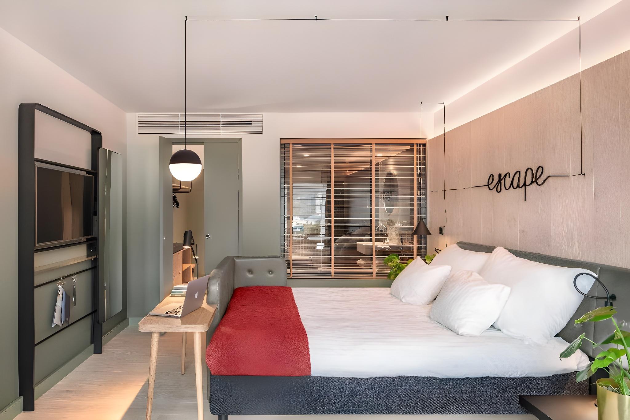 Room, Single Bed, Balcony, Large