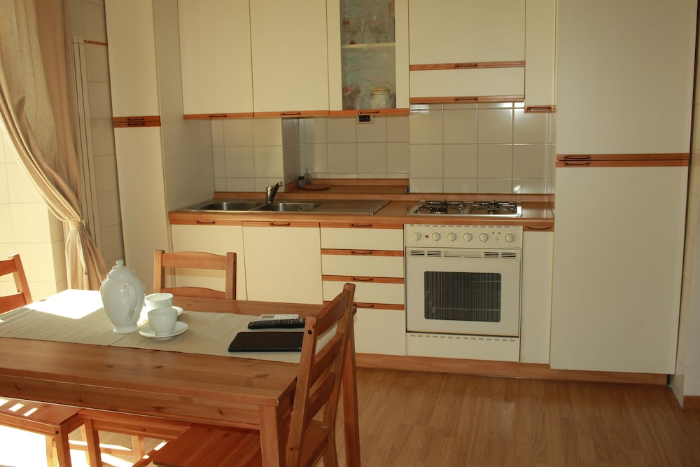 St John Villa B B 38/49