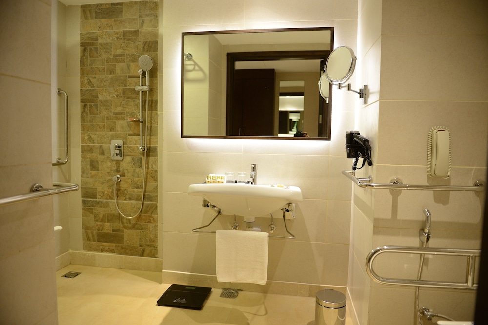 Gurmon Hotels Sohna Road Gurugram a Member of Radisson Individuals 5/75