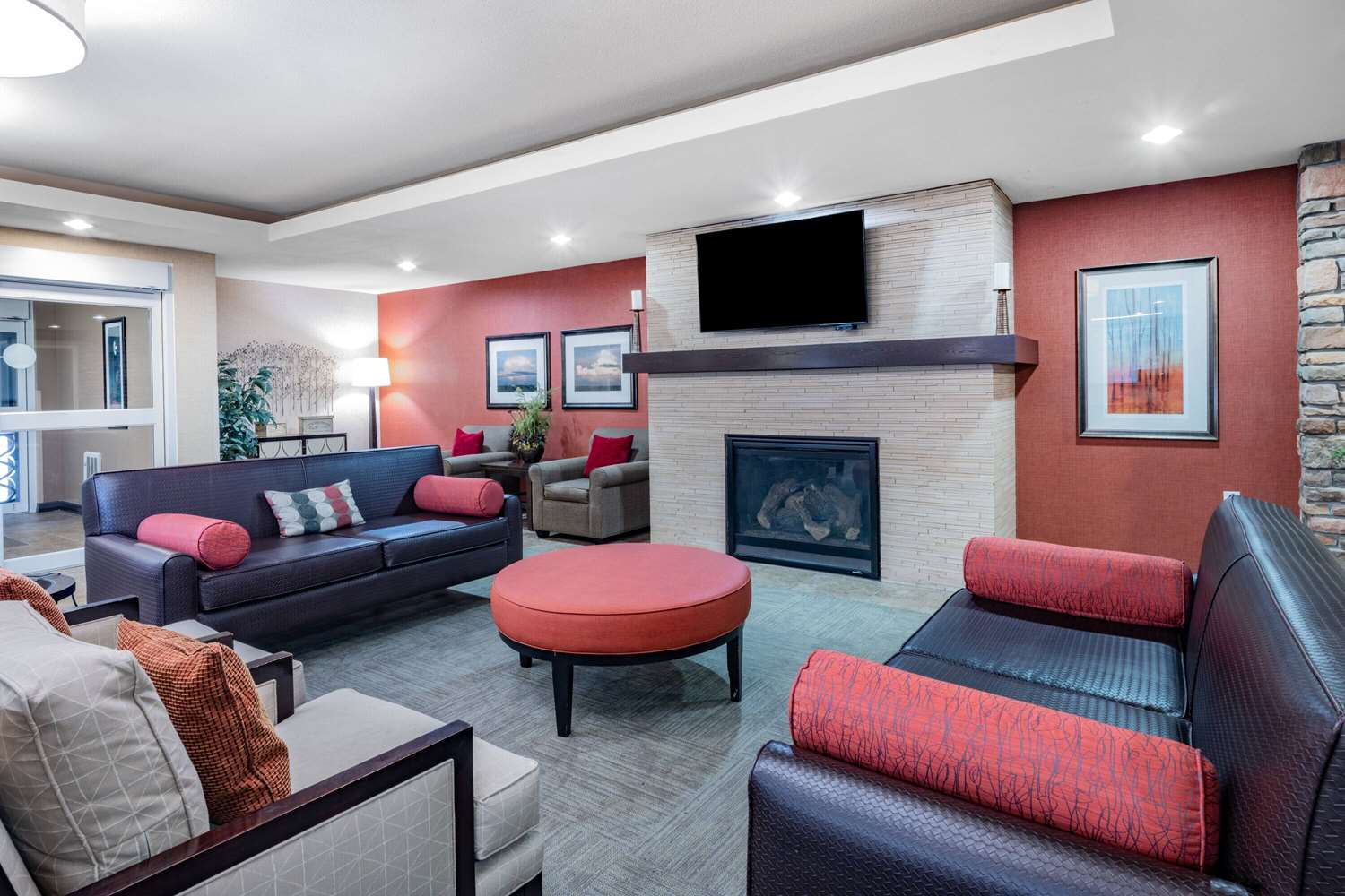 Hawthorn Suites By Wyndham Williston 7/23