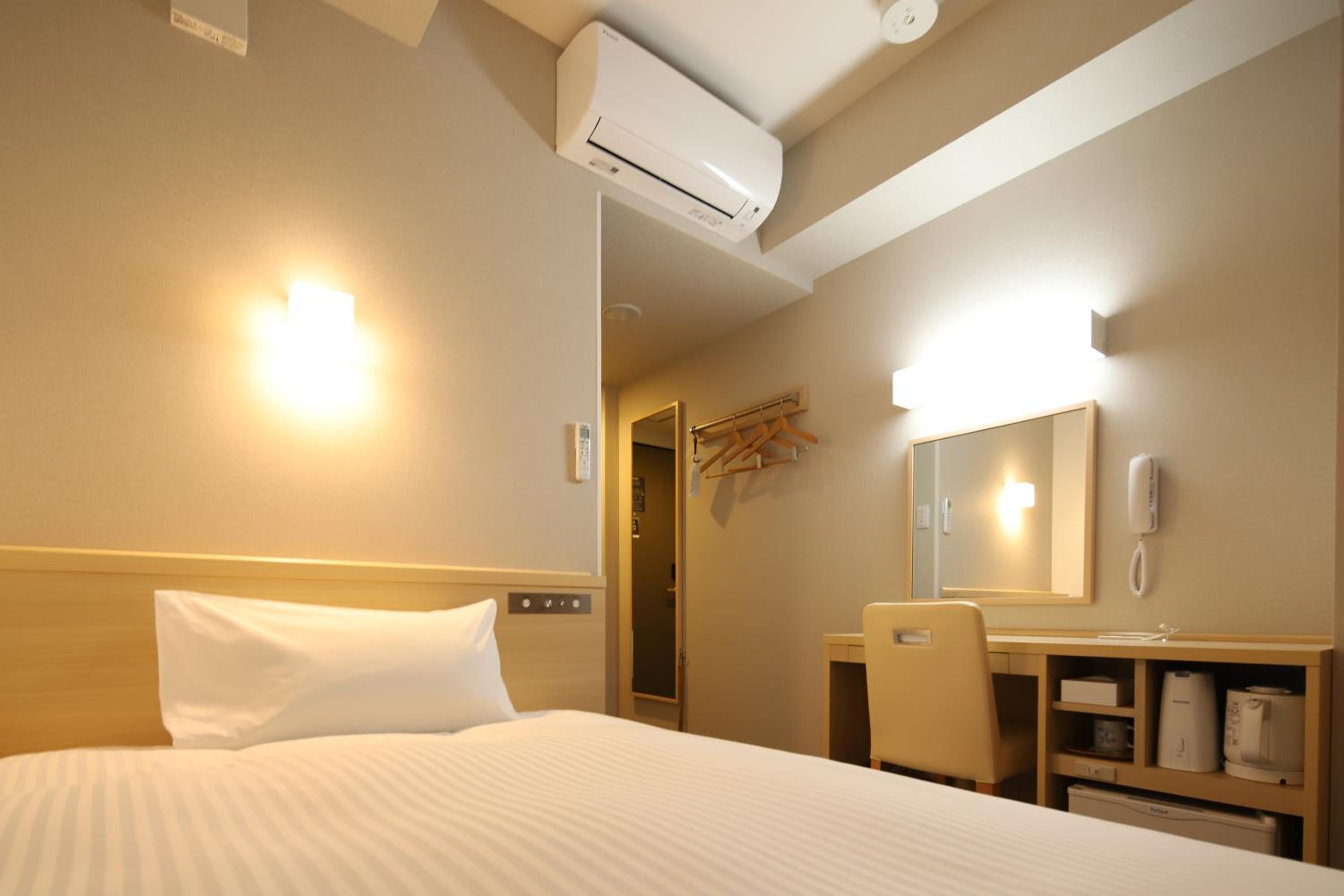 Room, Double Bed, Small
