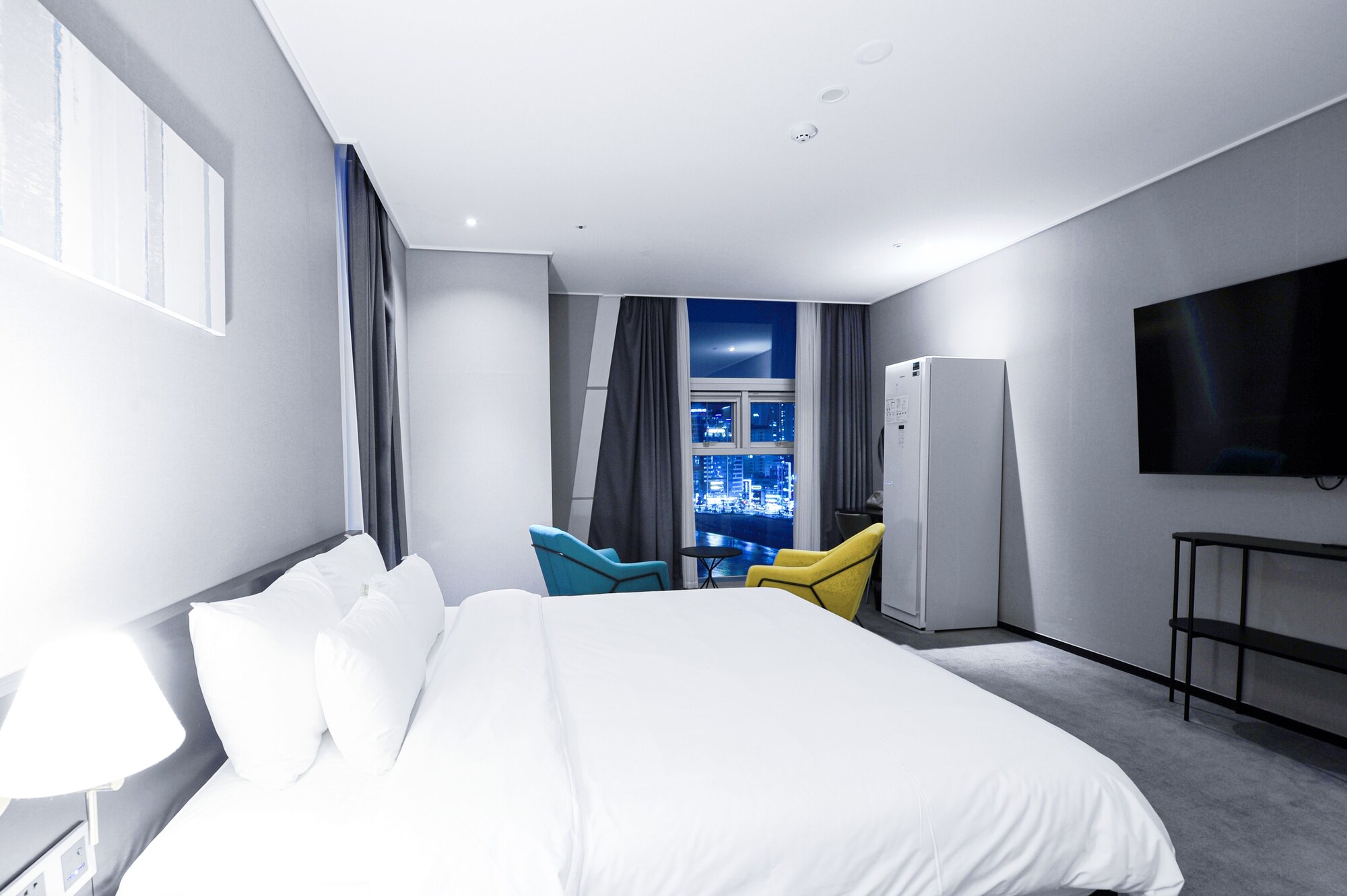 Style, Ocean, Superior, Twin Beds, 1 Double and 1 Single Bed
