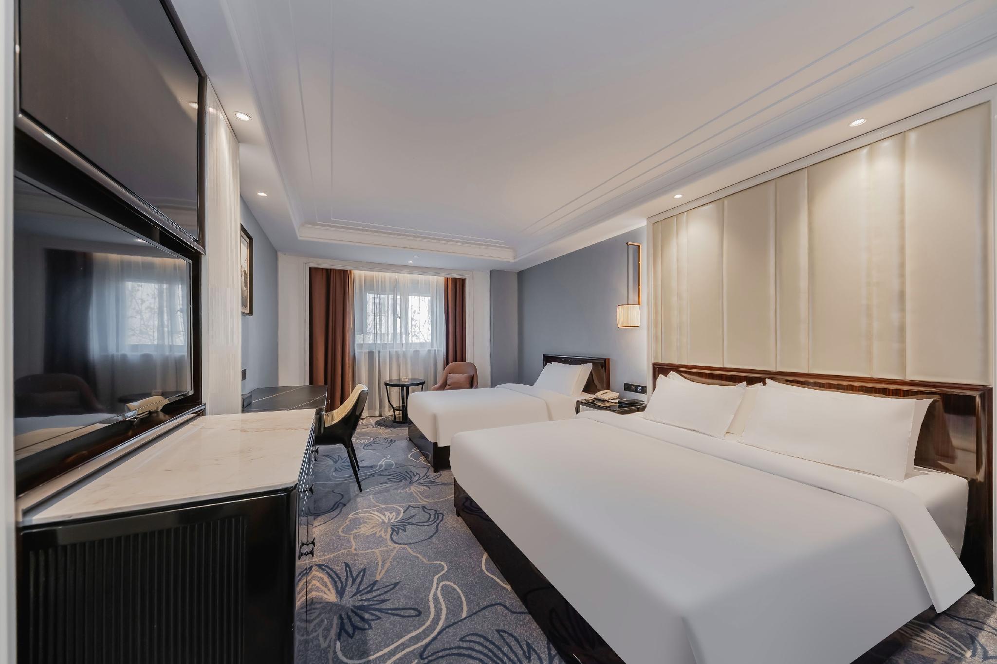 Elegant, Twin Beds