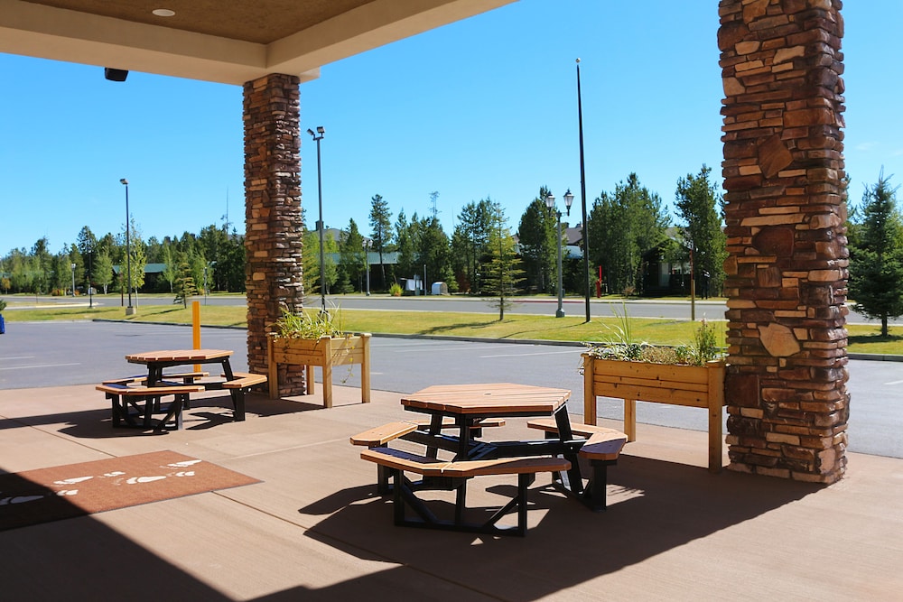 Yellowstone Park Hotel 52/61