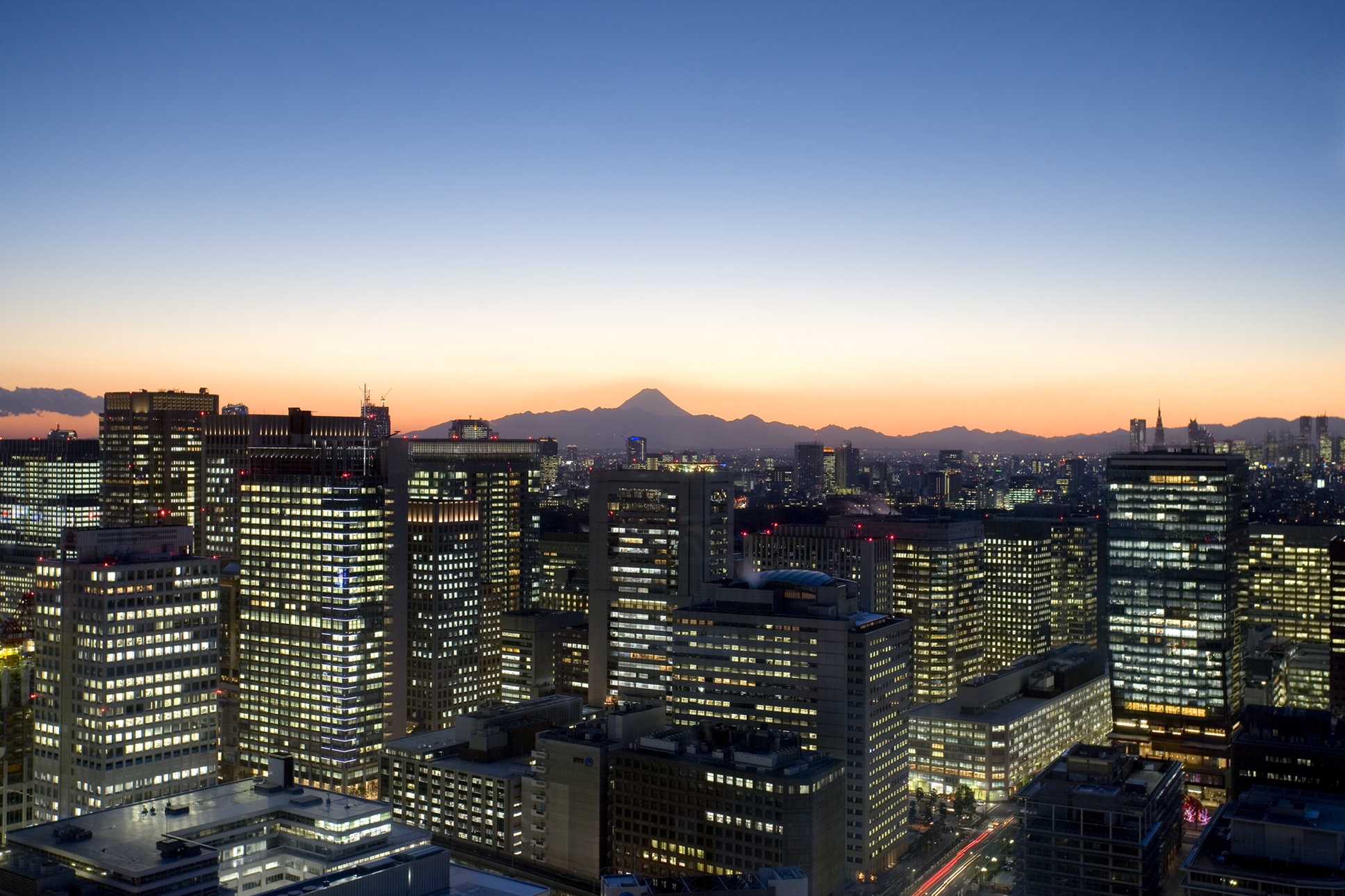 Mandarin Oriental Tokyo 48/50
