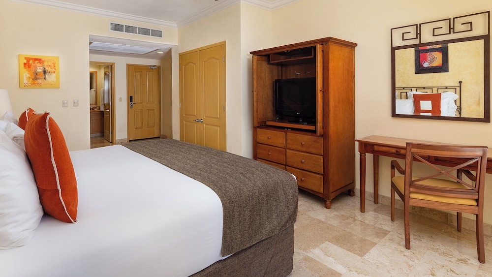 Villa Del Arco Beach Resort And Spa 19/78