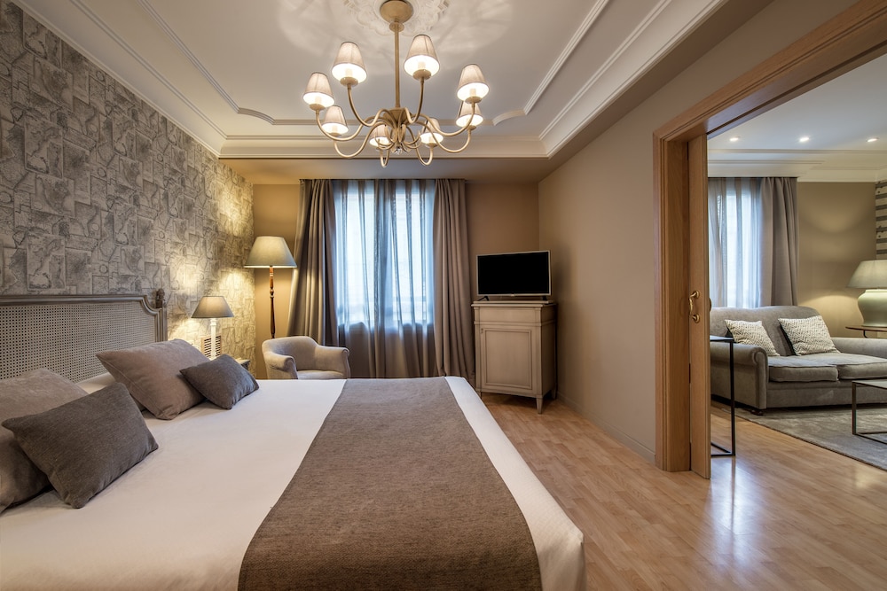 Vincci Lys Hotel 19/65