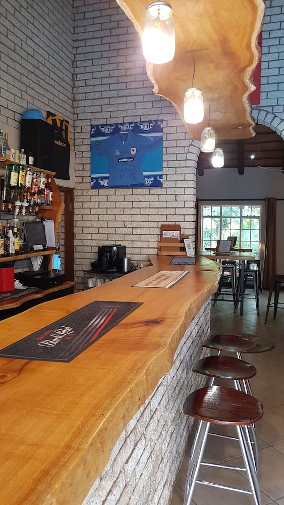 Lion's Guesthouse and The Buck&Lion restaurant 2/50
