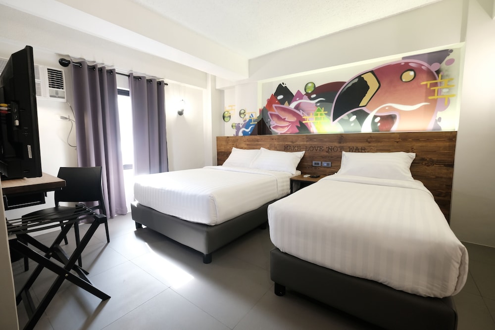 U Hotels Makati 31/56
