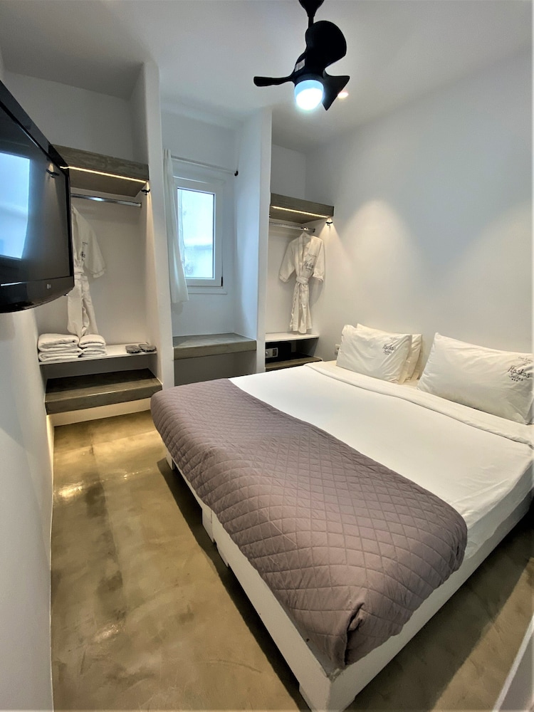 Flaskos Suites 13/50