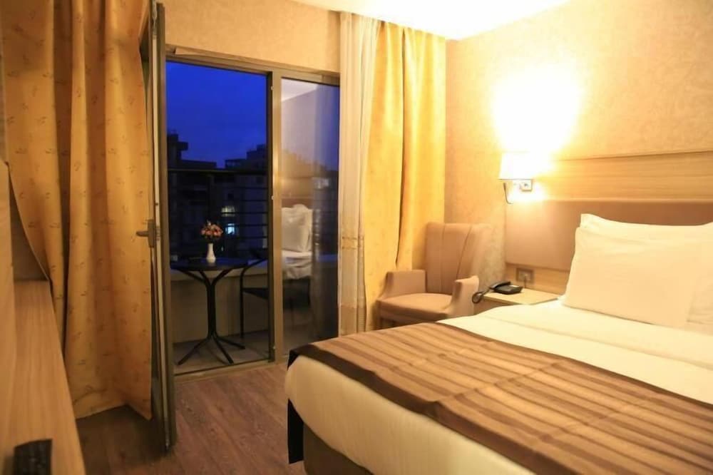 Regard Hotel 22/61