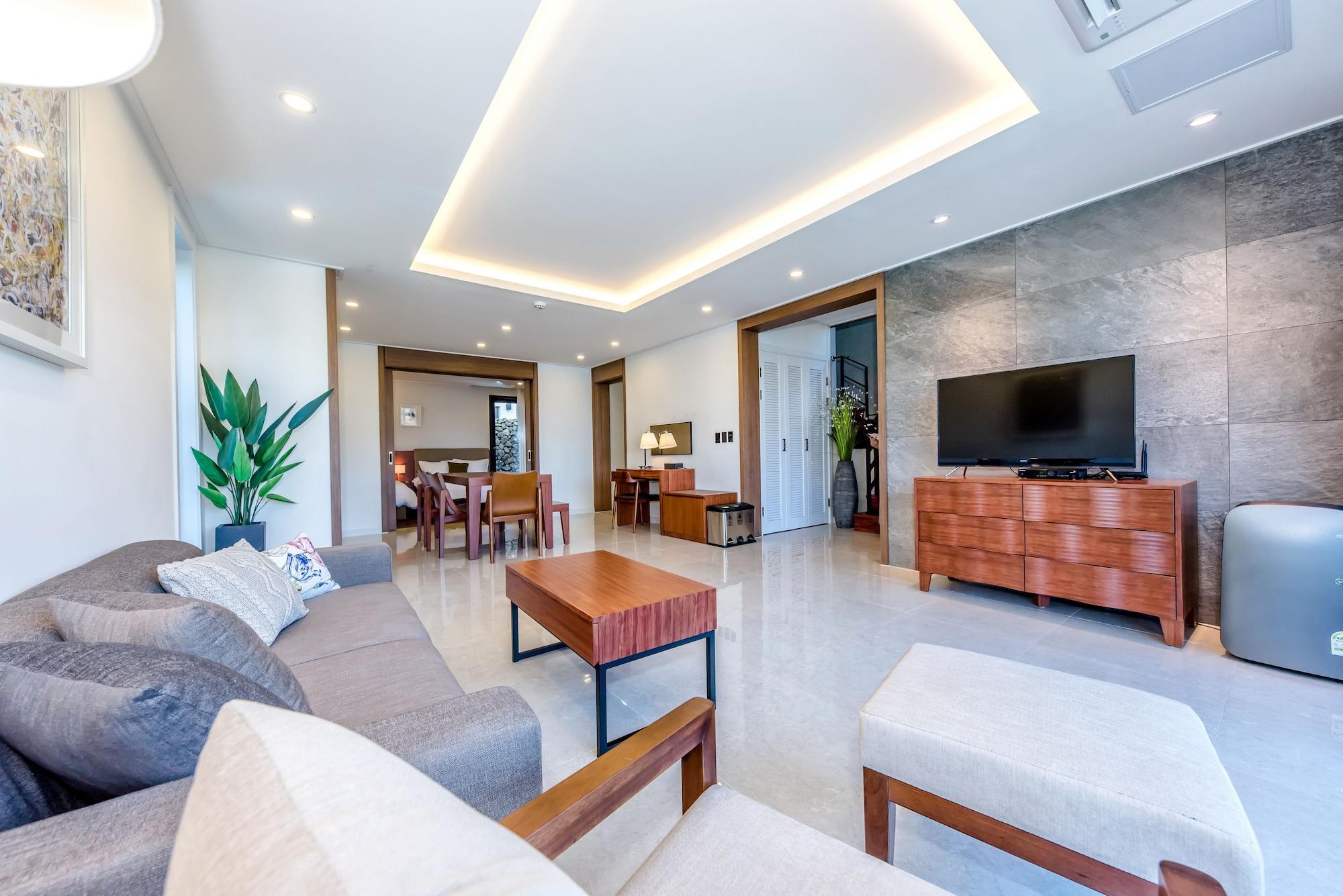 Arts Spa and Pool Villa 31/56