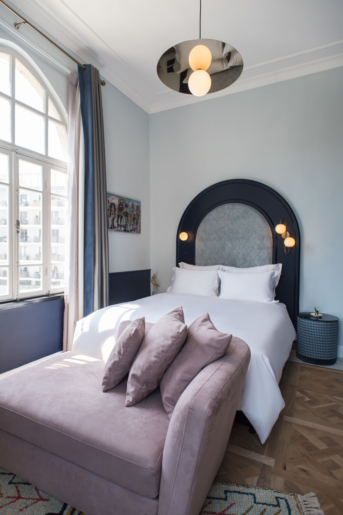 DELUXE, DOUBLE BED