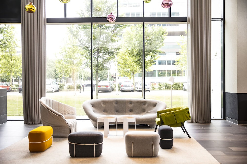 Holiday Inn Express Amsterdam Arena Towers 34/74