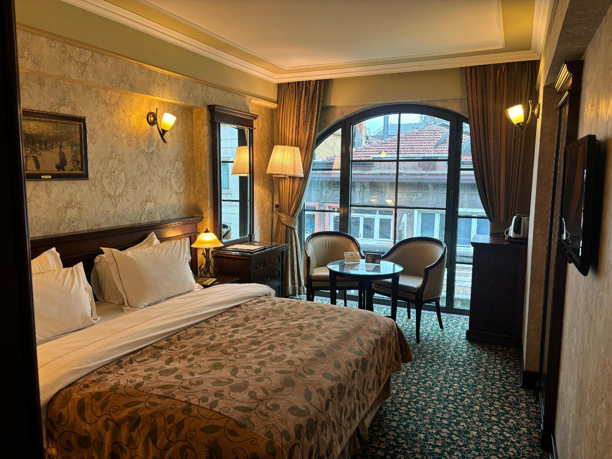 PARK VIEW ROOM