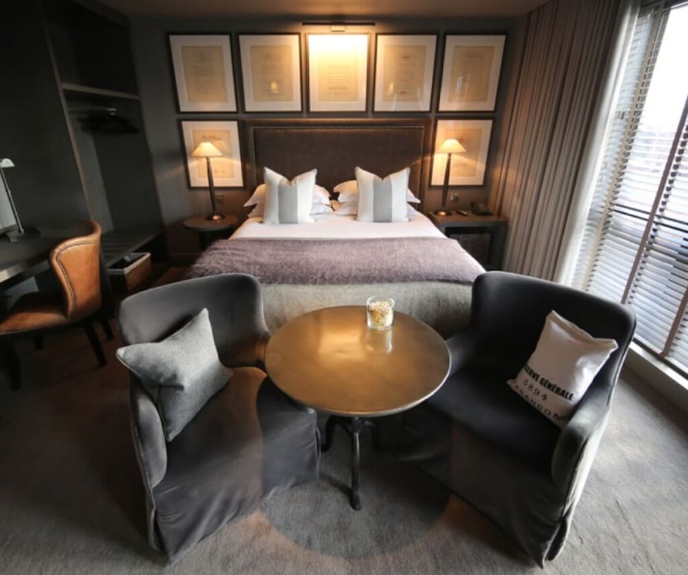 Dakota Hotel Glasgow 44/63
