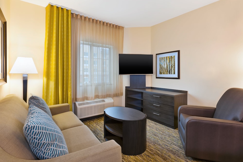 Candlewood Suites Washington North 38/58
