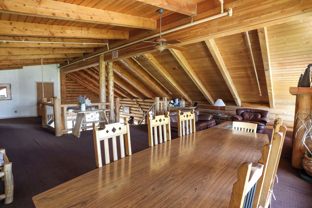 The Boulder Creek Lodge 50/64