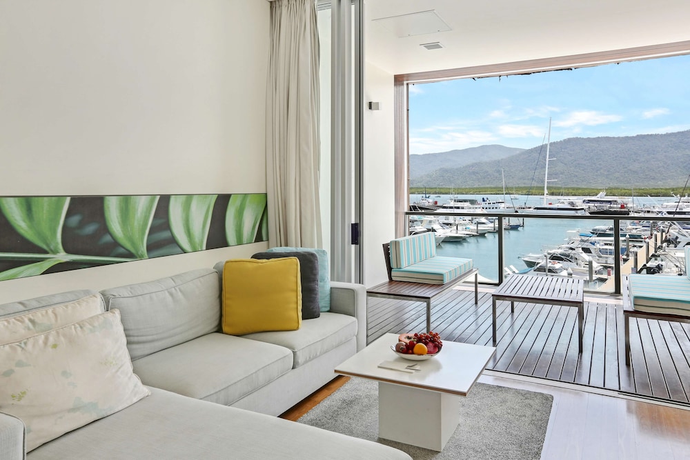 Shangri La the Marina Cairns 55/74
