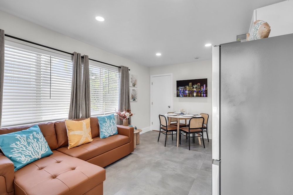Galleria Apartments by Lowkl 26/50