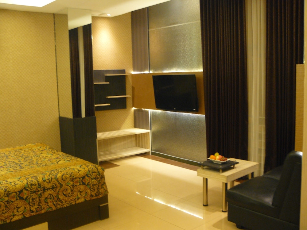 Hotel Oval Surabaya 9/28