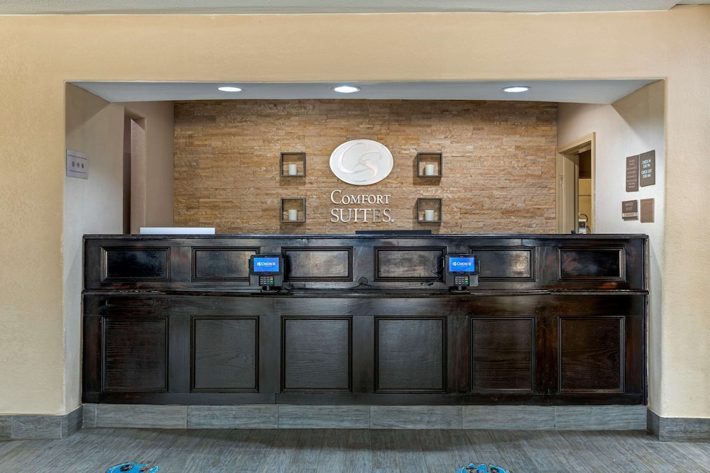 Comfort Suites Gainesville, TX 1/20