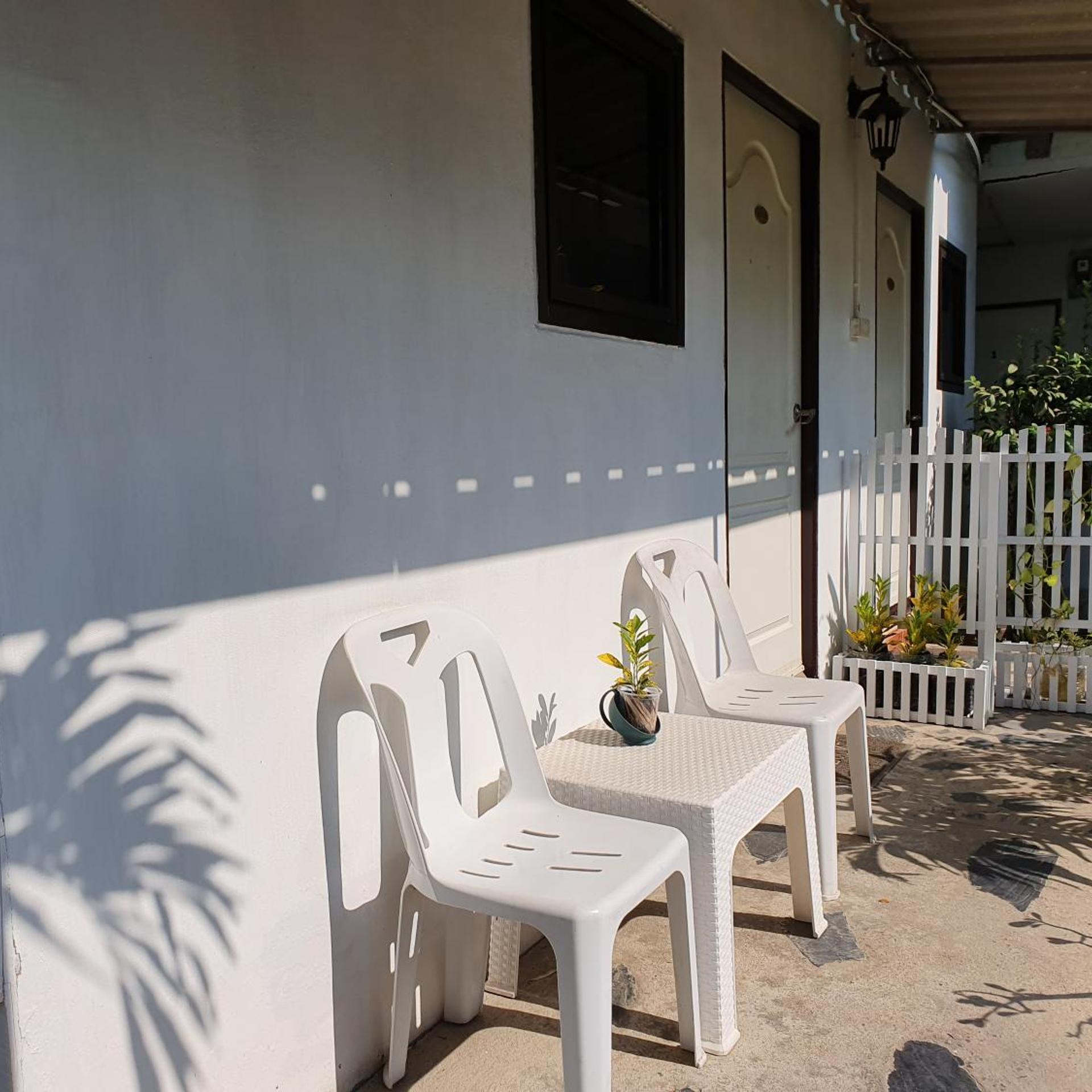 P California Inter Hostel 42/48