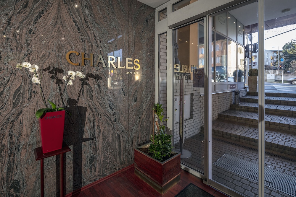 Hotel Charles 6/67