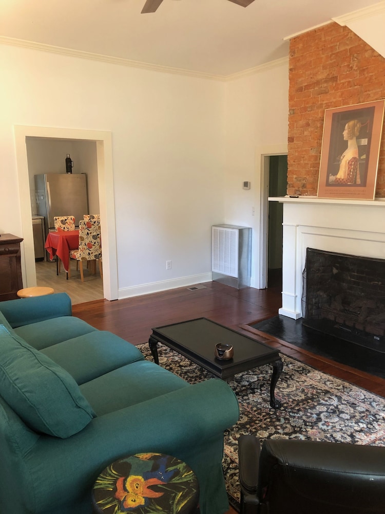 Oak Grove Bed and Breakfast 24/50