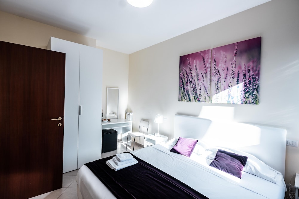 Minerva Monks Inn 38/64