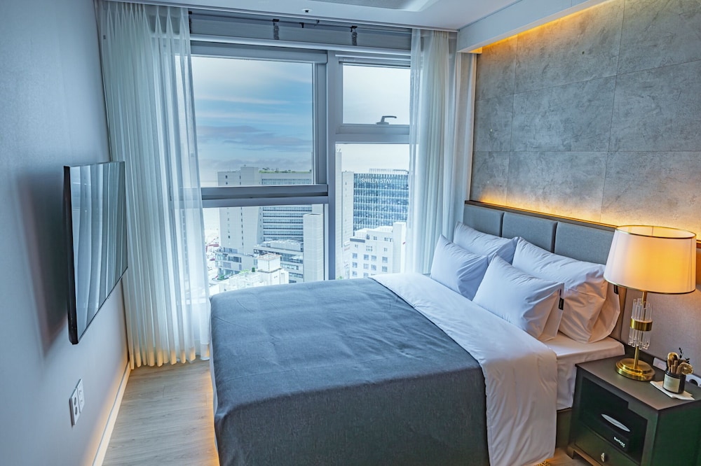 SUPERIOR, DOUBLE BED