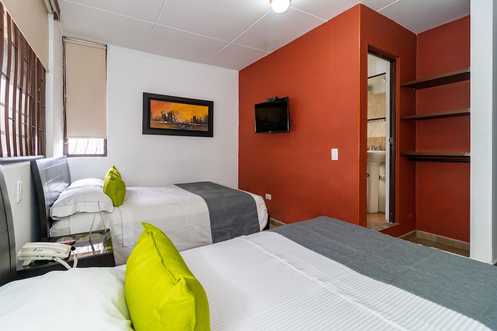 Hotel Ayenda 1087 La Estación 24/60