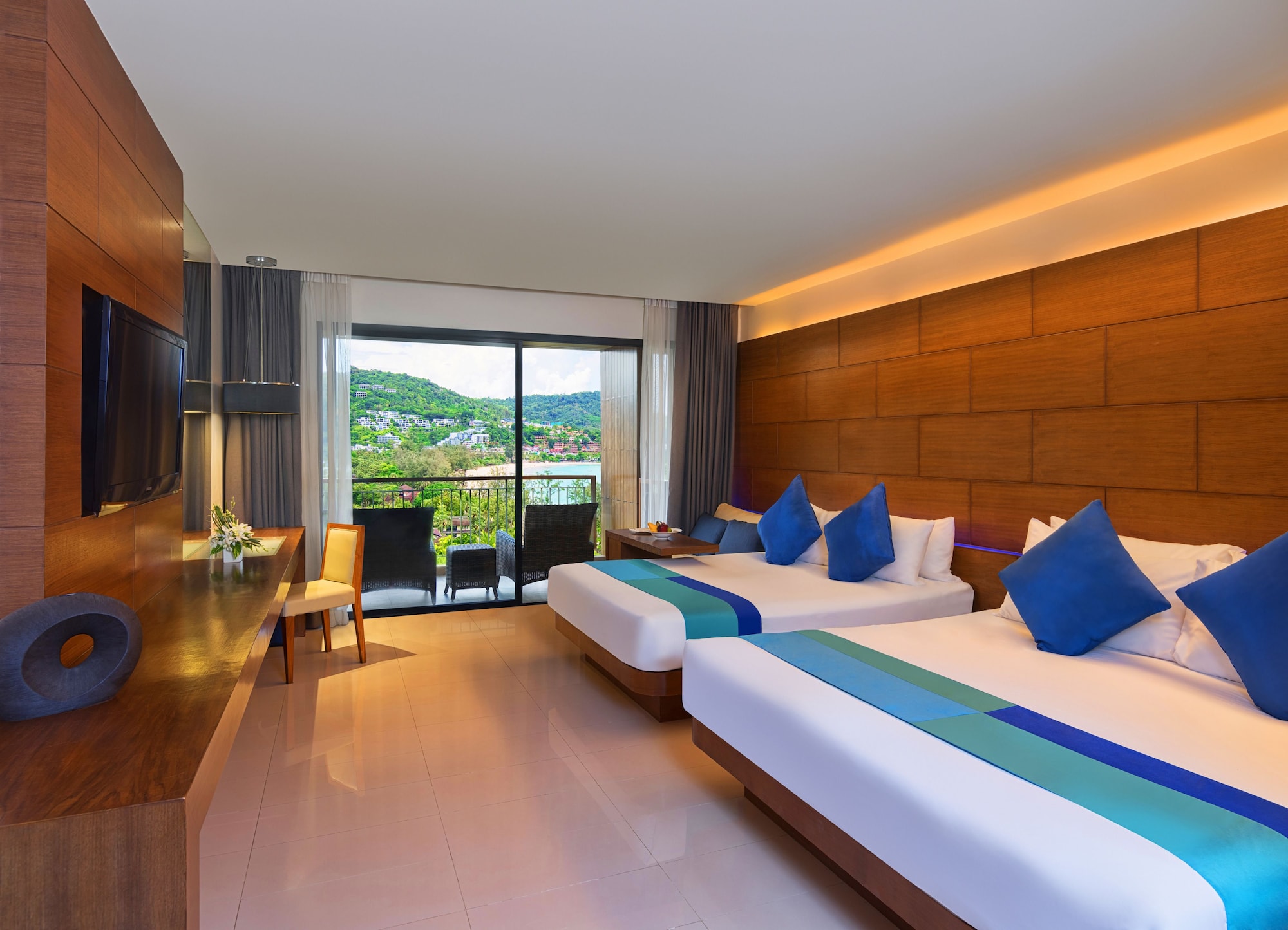 Family, King and Queen Bed, Garden View, Balcony