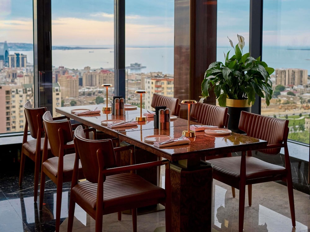 Mercure Baku City 38/50