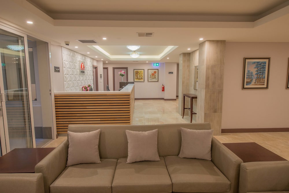 MEGABOOM CITY HOTEL 9/54