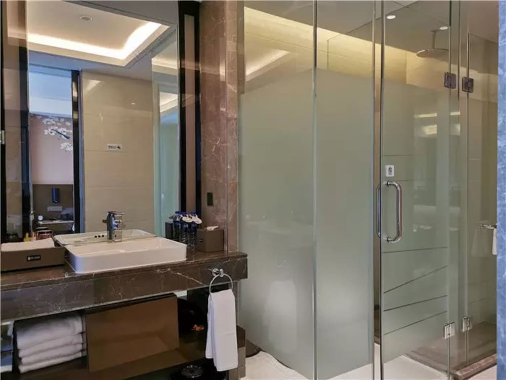 Li Cai Tian Qi Hotel Xianyang 45/48