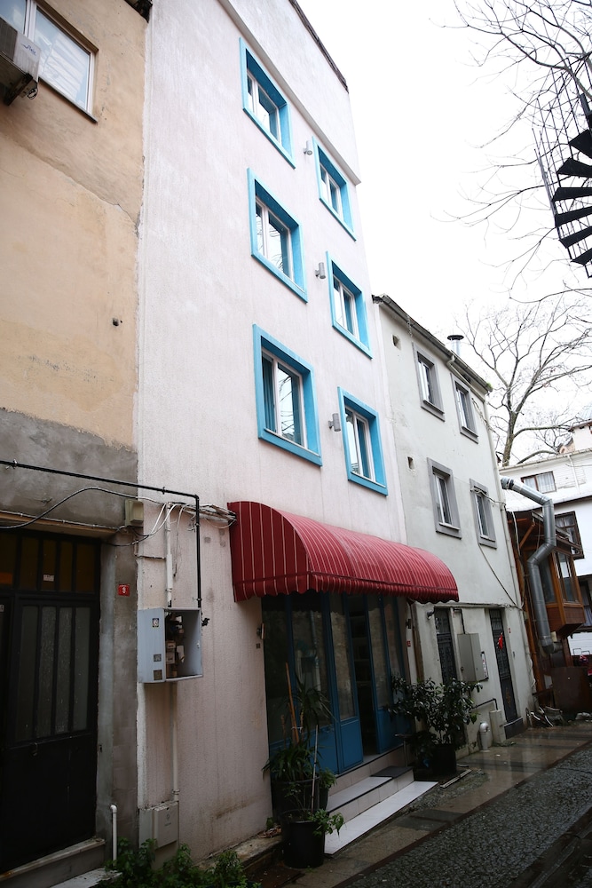 MINEL HOTEL 51/55