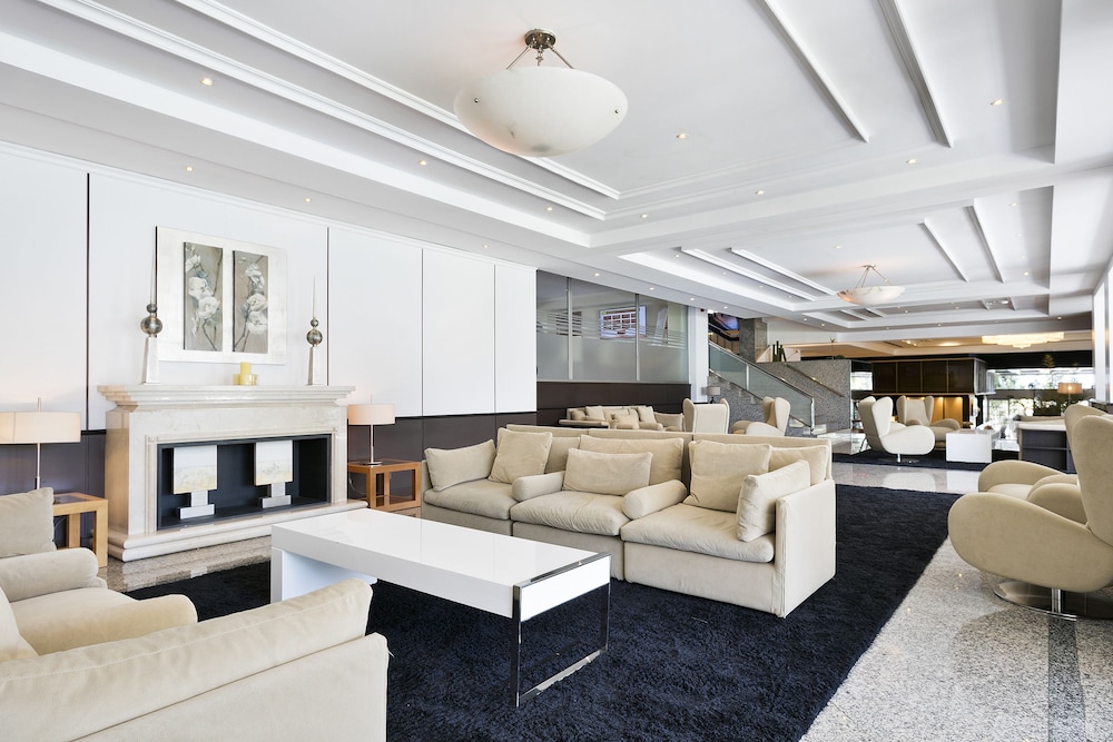 Melia Madrid Barajas 54/75