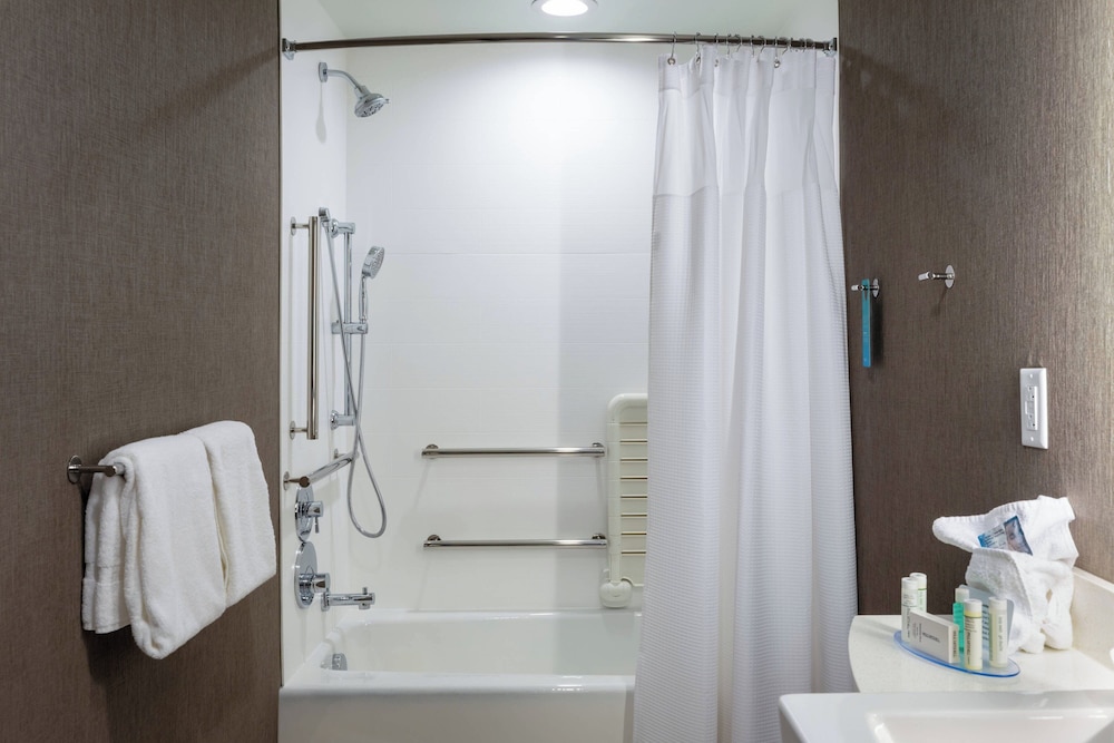 SpringHill Suites by Marriott Chattanooga South/Ringgold, GA 31/33