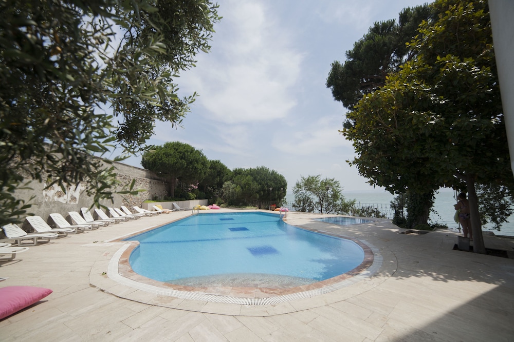 Tatlisu Kirtay Hotel 22/25