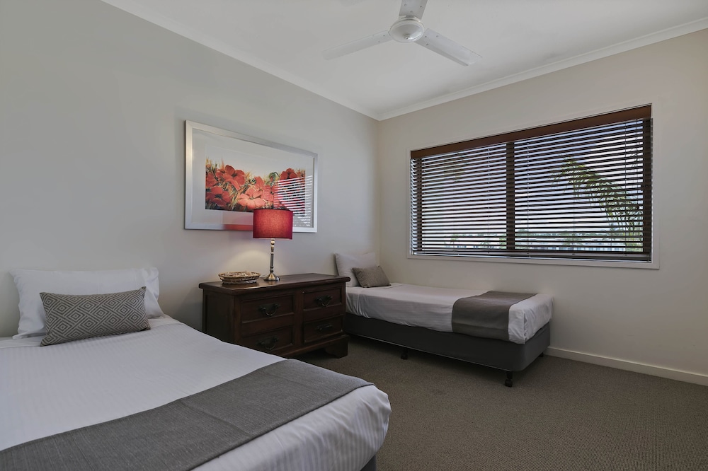 CULGOA POINT BEACH RESORT 27/72