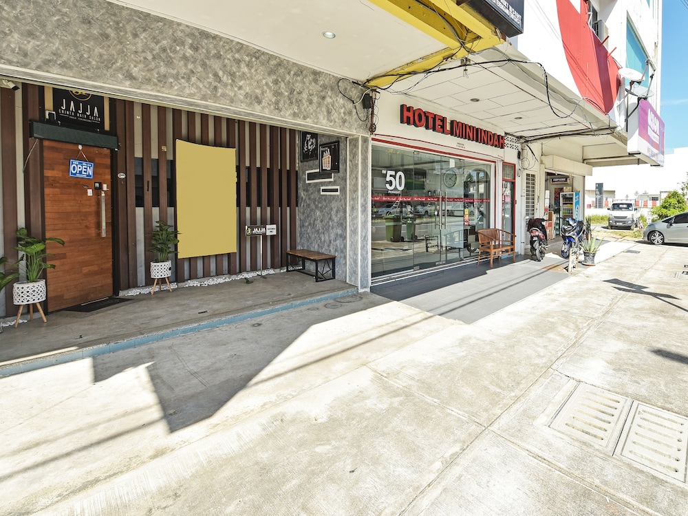 Hotel O Mini Indah 28/32