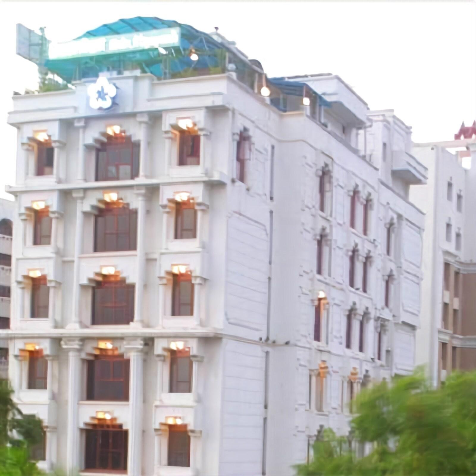 HOTEL MAURYA INTERNATIONAL 2/8