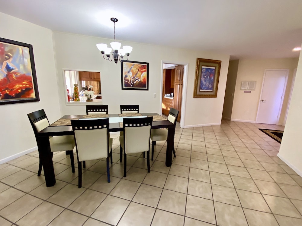 Villa Marco Island 34/50