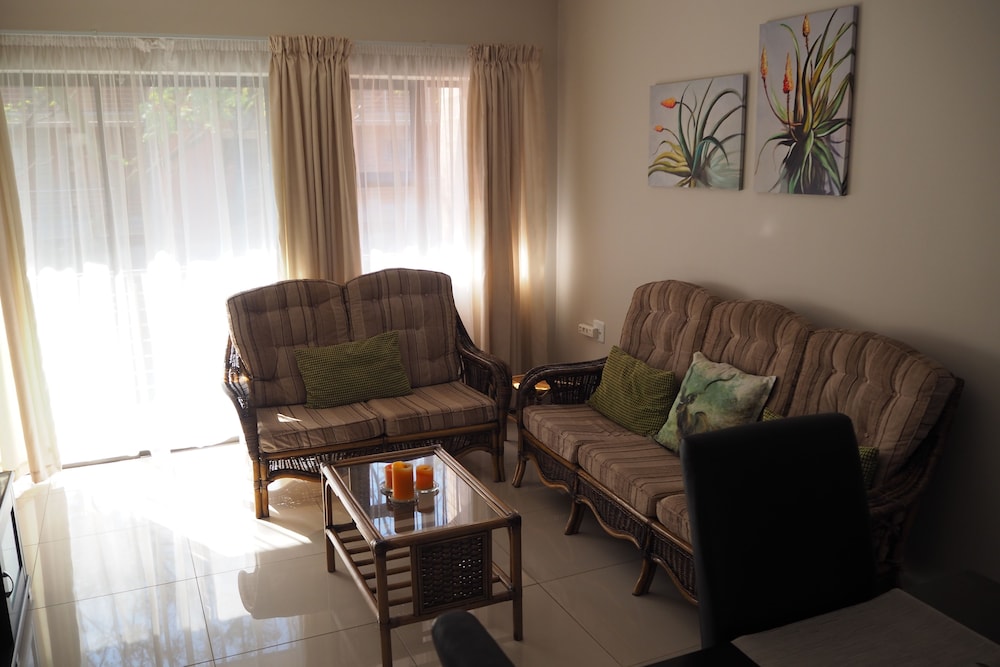 African Eagle Apartments 26/50