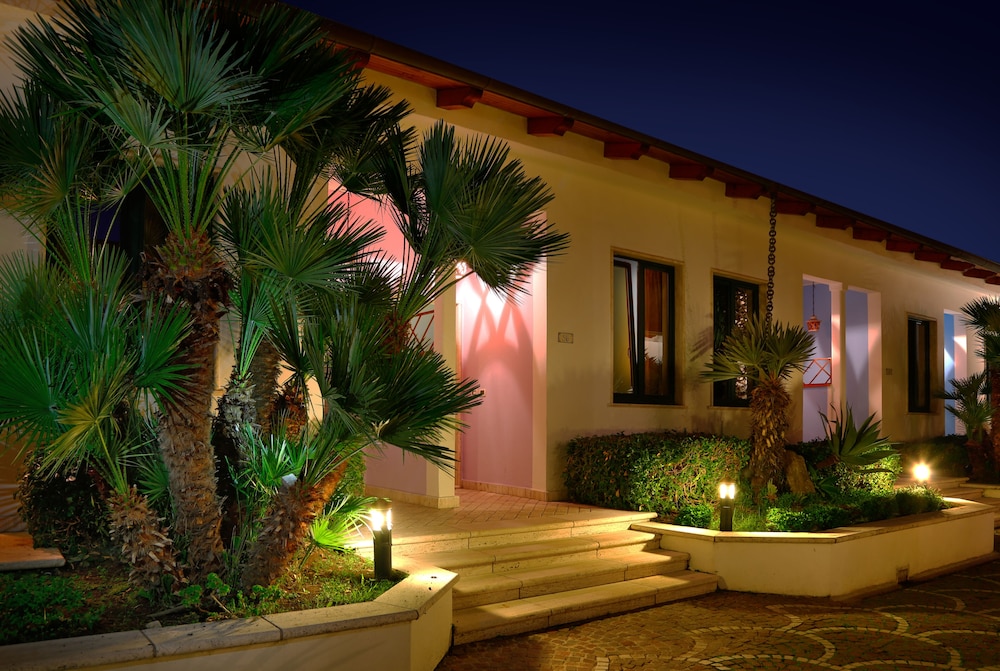 HOTEL CERERE 39/50